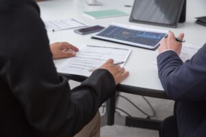 ¿Tu mesa (perdón, tu empresa) cojea?